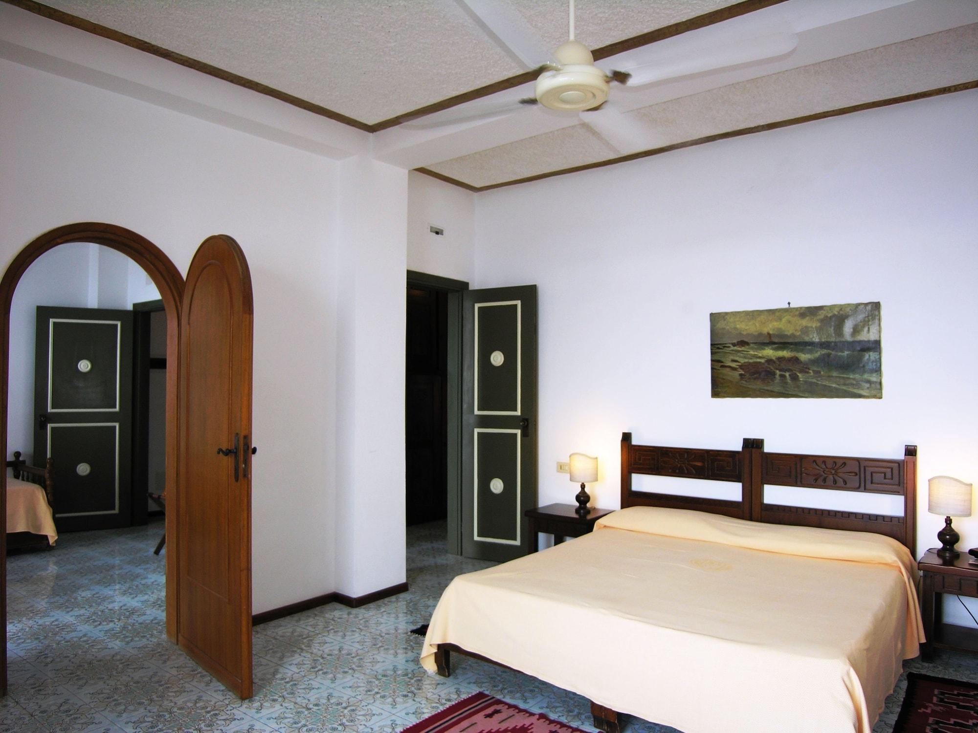 Hotel Carasco Città di Lipari Esterno foto