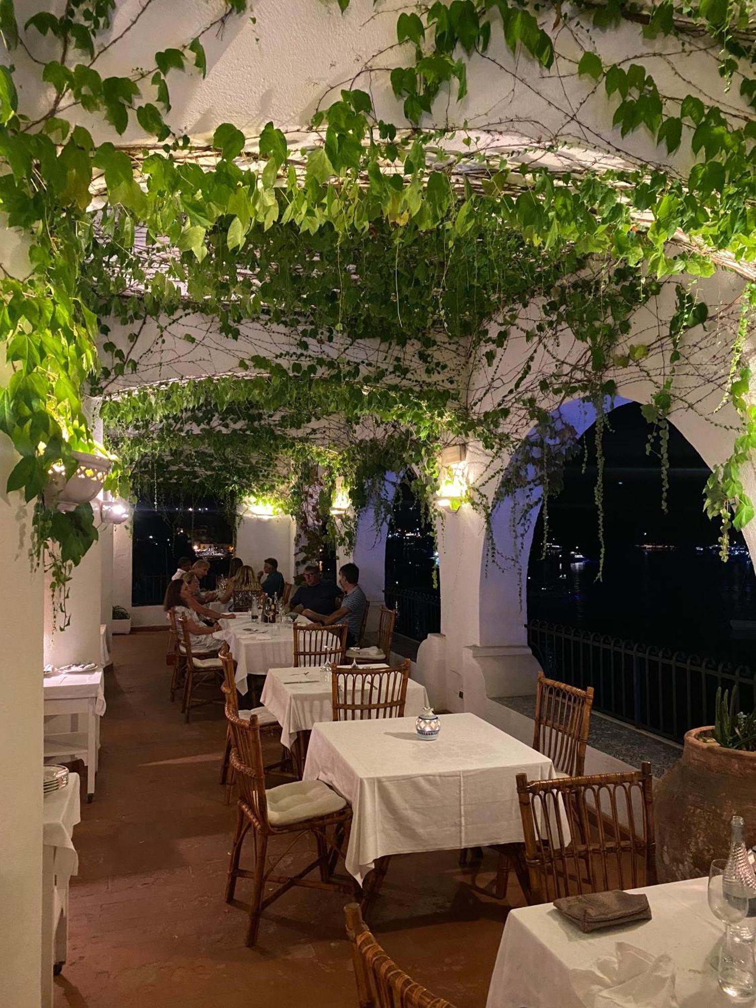 Hotel Carasco Città di Lipari Esterno foto
