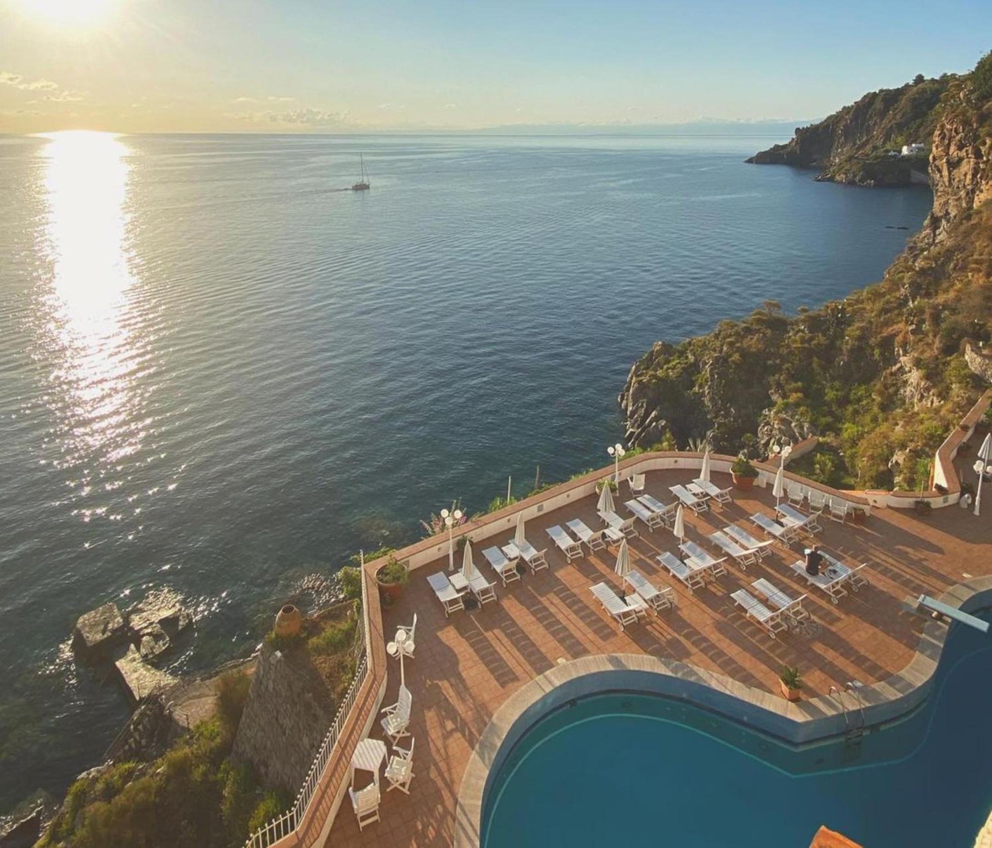 Hotel Carasco Città di Lipari Esterno foto
