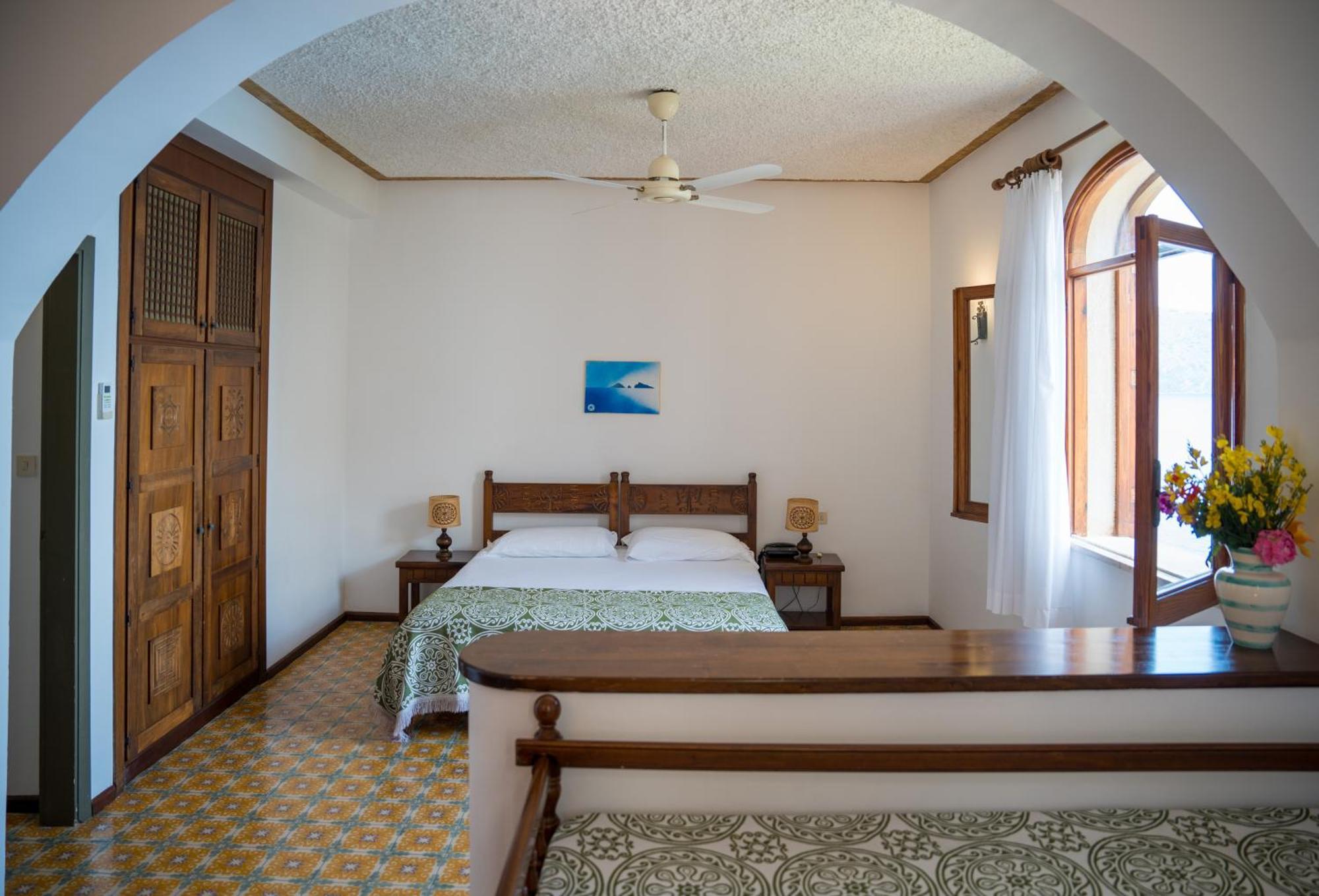 Hotel Carasco Città di Lipari Esterno foto