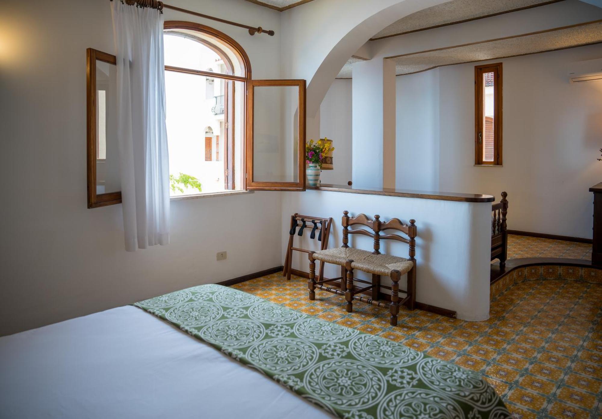 Hotel Carasco Città di Lipari Esterno foto