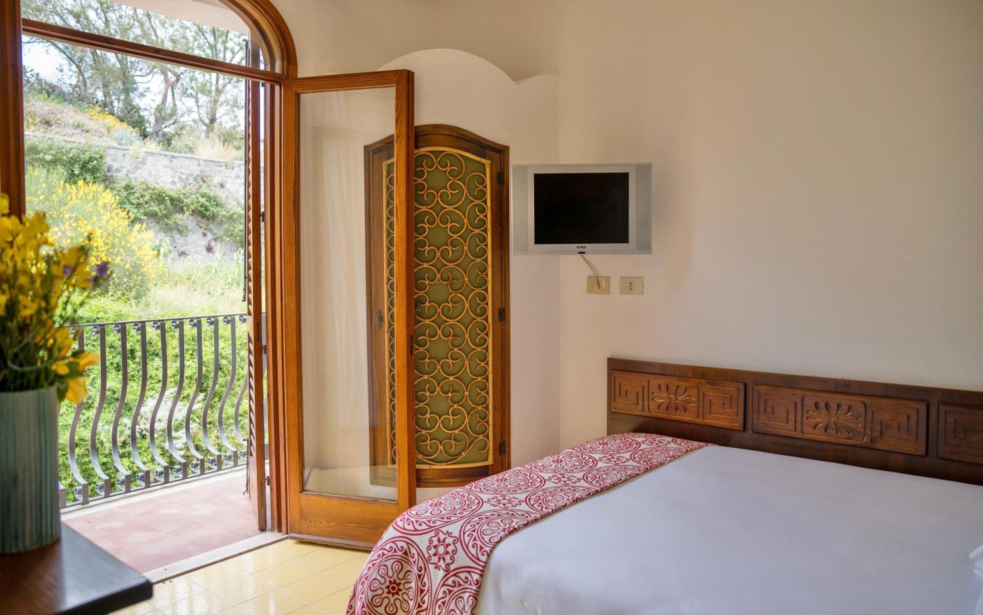 Hotel Carasco Città di Lipari Esterno foto