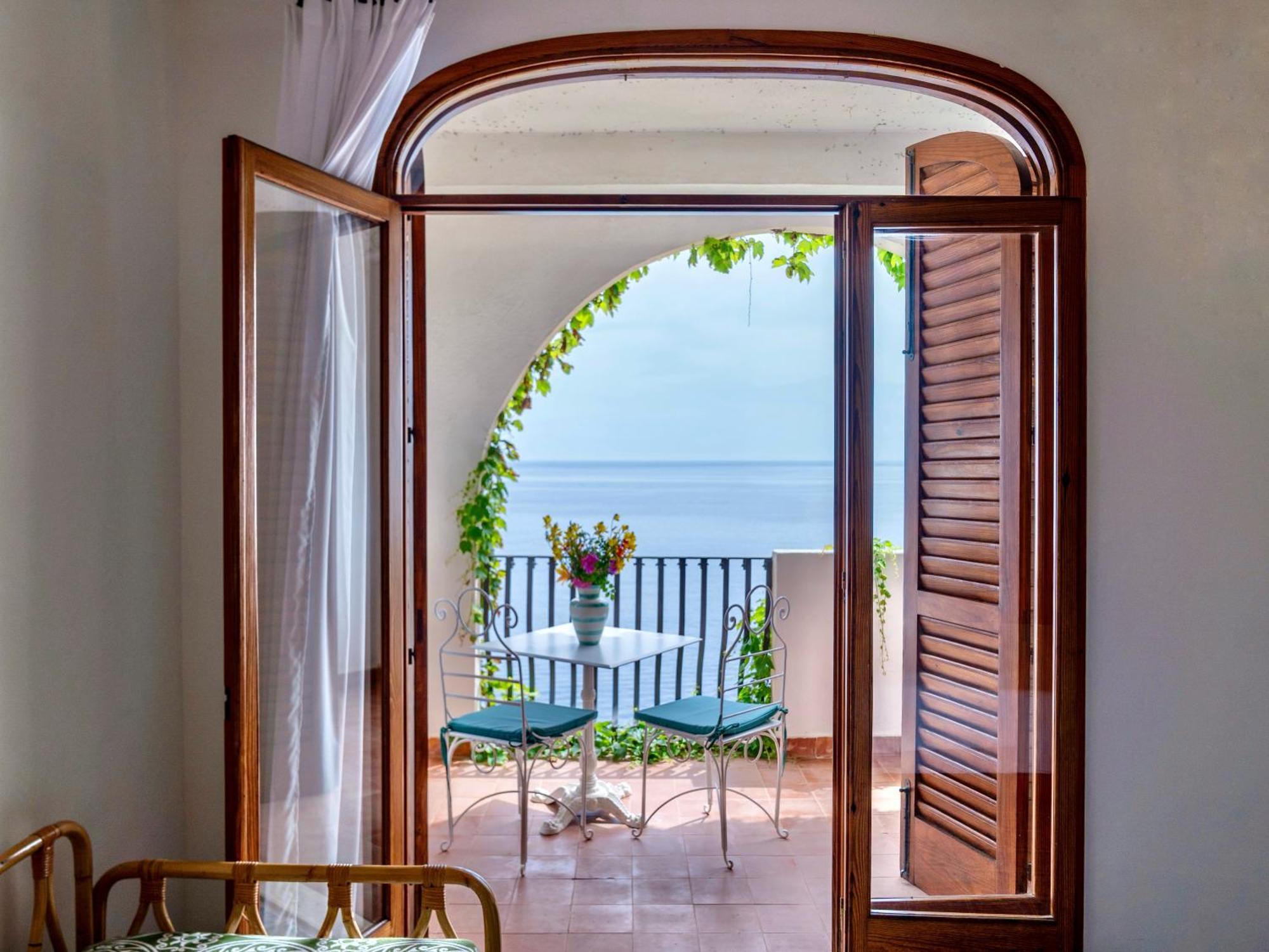 Hotel Carasco Città di Lipari Esterno foto