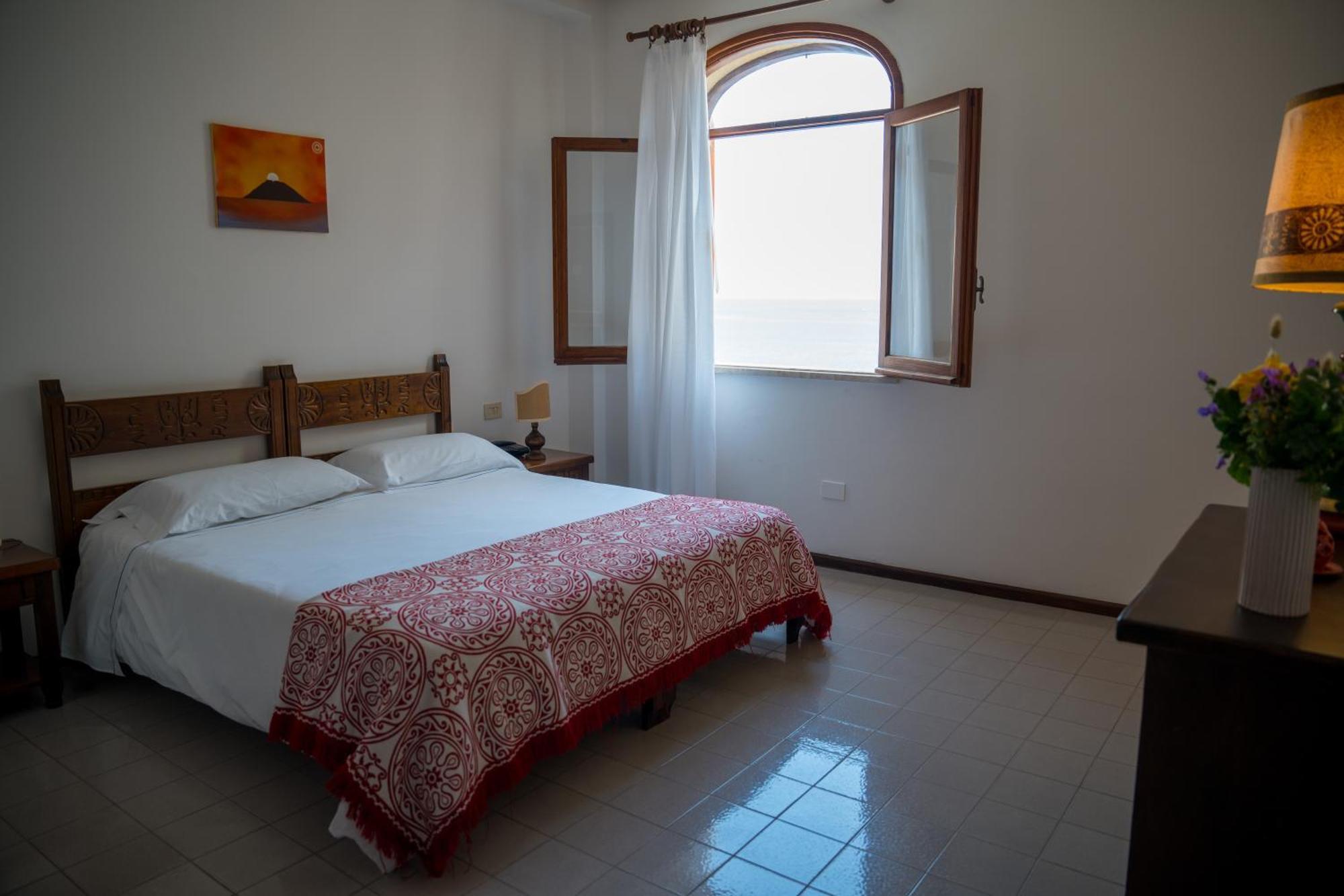 Hotel Carasco Città di Lipari Esterno foto