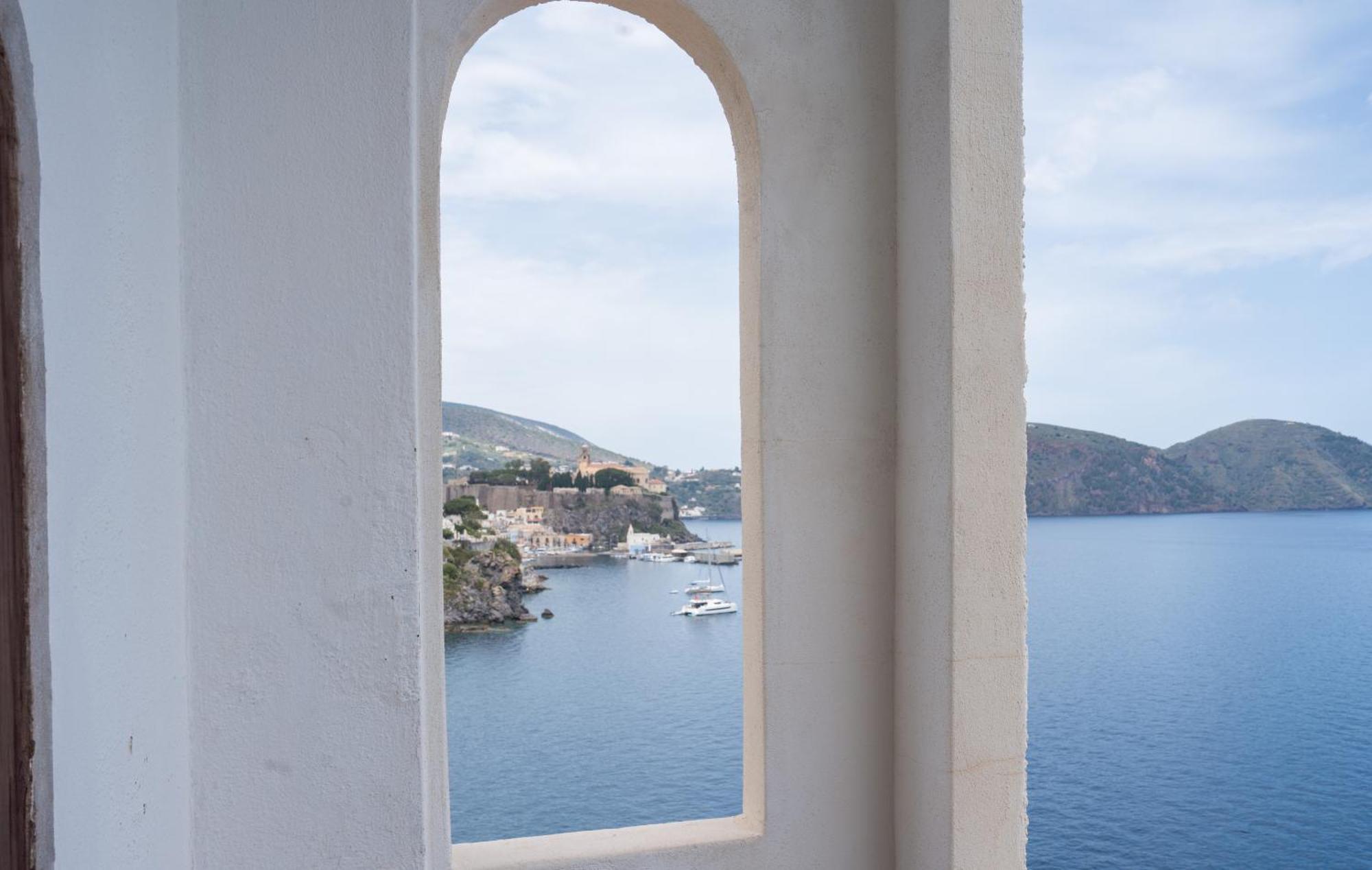 Hotel Carasco Città di Lipari Esterno foto