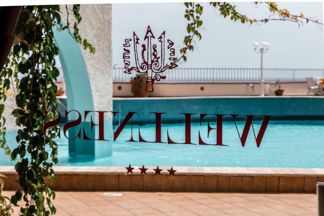 Hotel Carasco Città di Lipari Esterno foto