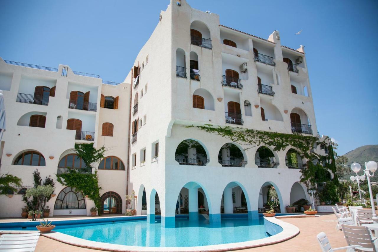 Hotel Carasco Città di Lipari Esterno foto